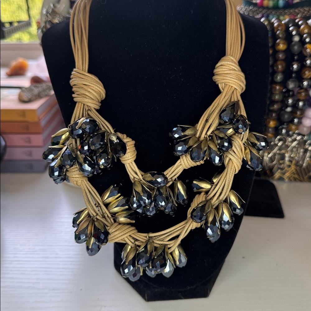 Gardenia Glass Pearls Handcrafted Necklace